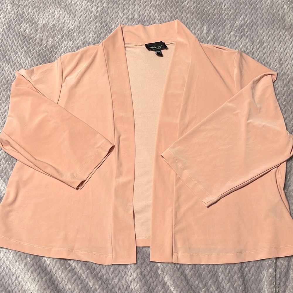 3/4 sleeve light weight cardigan.  Xxl. Studio I’d